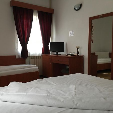 Pensiune Restaurant Arconi Navodari Luaran gambar