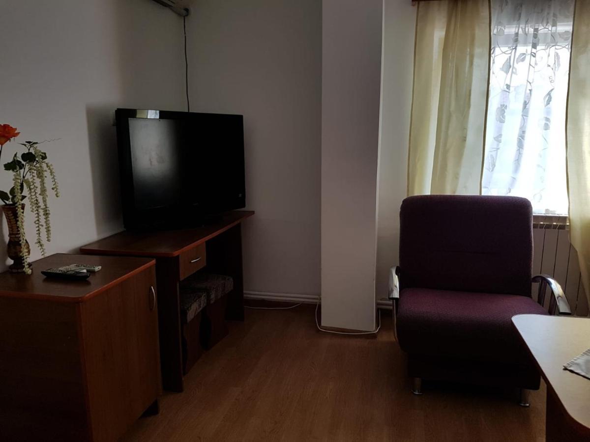 Pensiune Restaurant Arconi Navodari Luaran gambar